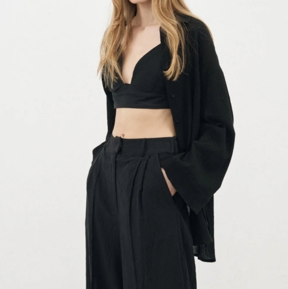 The Handloom Los Angeles Pera Blazer - Black Jacket - Picture 3 of 7